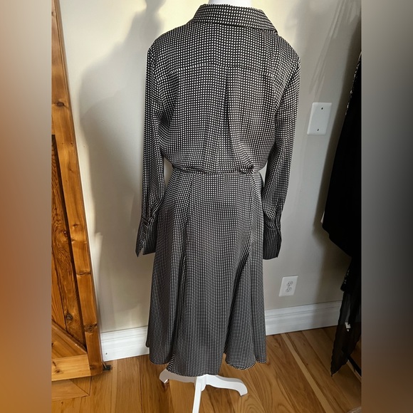 Equipment Dress - Picture 5 of 9